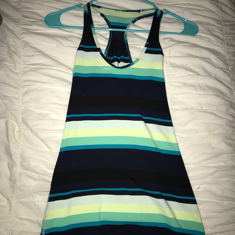 Lululemon tank